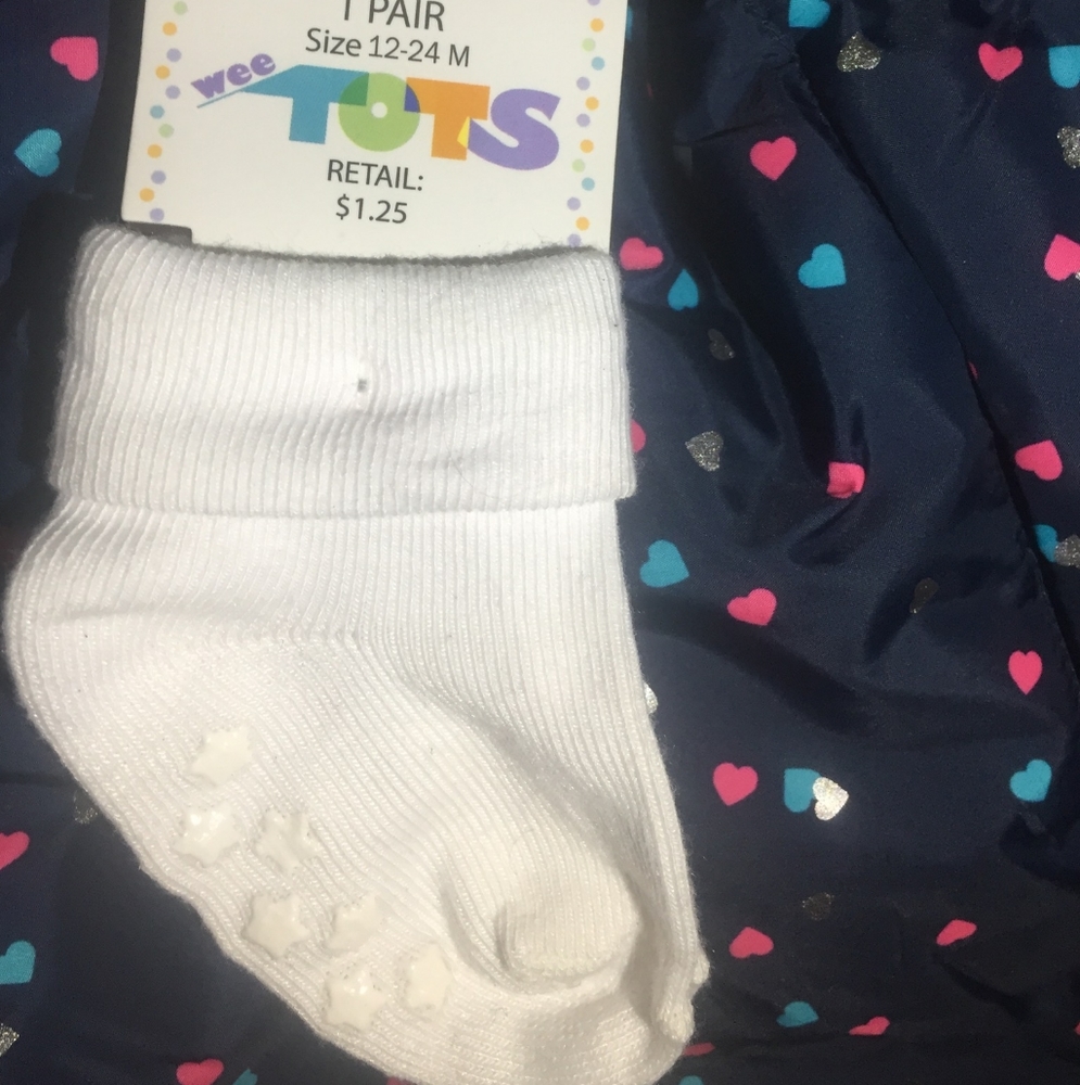 Size 12-24 white baby socks with stars